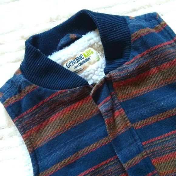 3T: OshKosh Lined Vest - Picture 2 of 6